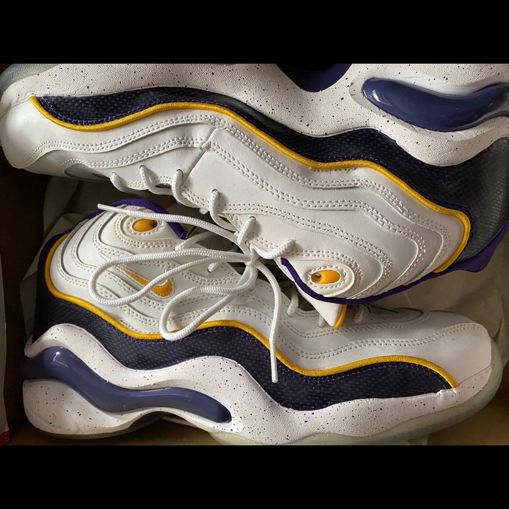 1996 air zoom flight Kobe Bryant number 8